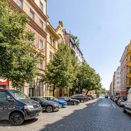 Apartman Blueground Holesovice Balcony Nr Vltava Prg-48 *