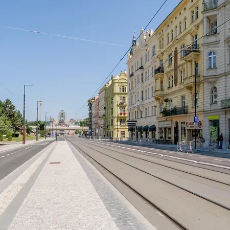Blueground Holešovice Balcony Nr Vltava Prg-48 Praha