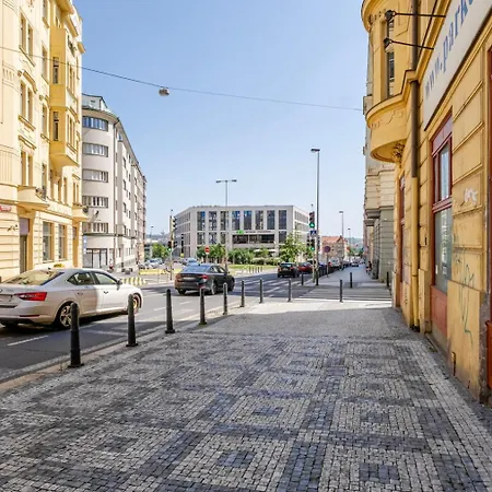 Blueground Holešovice Balcony Nr Vltava Prg-48 Praha
